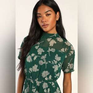 Lulu’s Floral Dressed Up Dark Green Floral Print Midi Dress in XS